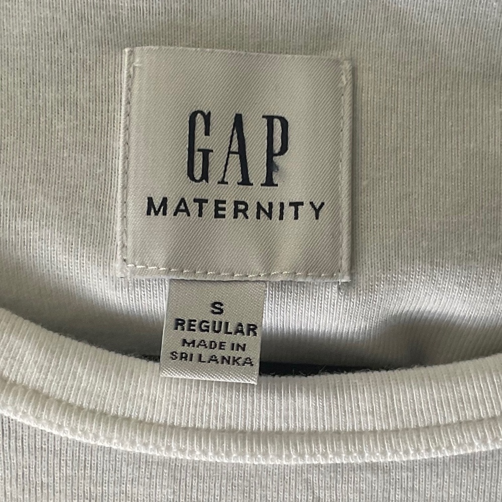 PERFECT white maternity tshirt / Gap / Small - Picture 6 of 7